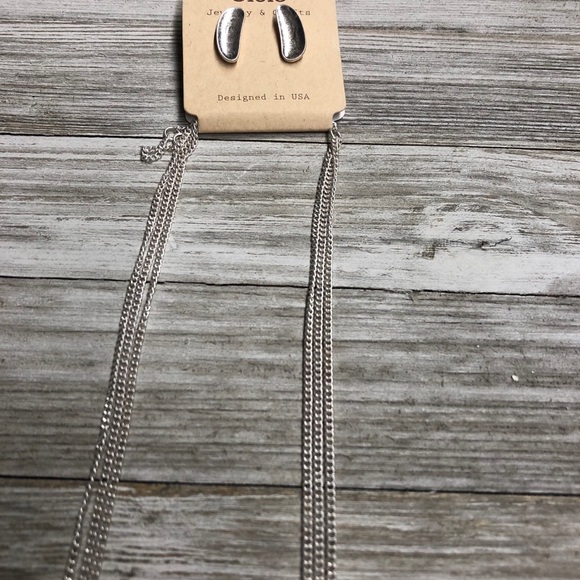 Abstract Necklace & Earrings Set - Picture 2 of 3